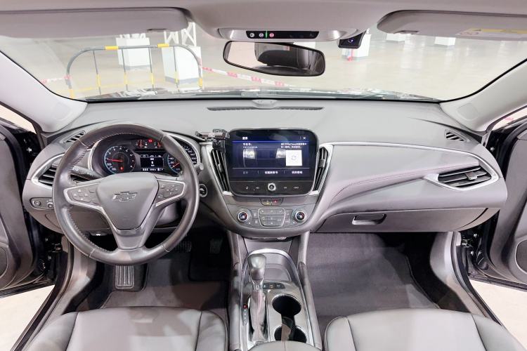 Used Chevrolet Malibu XL 2022 Redline 550T Automatic Sport Edition Interior 2