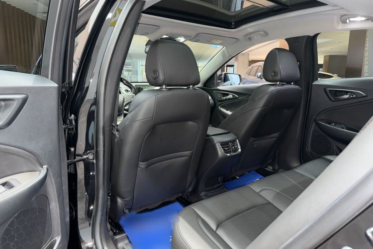 Used Chevrolet Malibu XL 2022 535T Automatic Sport Edition Interior 3