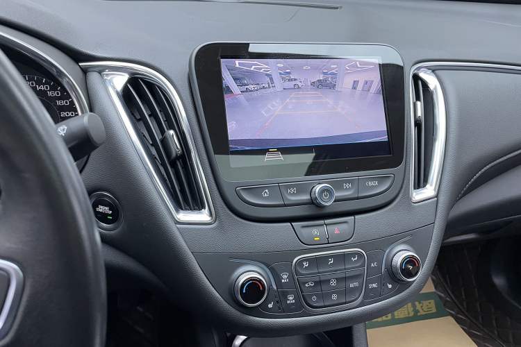 Used Chevrolet Malibu XL 2022 535T Automatic Sport Edition Interior 3