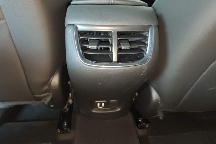 Used Chevrolet Malibu XL 2022 535T Automatic RuiLian Edition Interior 4