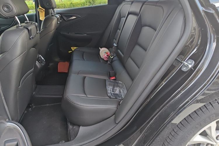 Used Chevrolet Malibu XL 2022 535T Automatic Sport Edition Interior 4