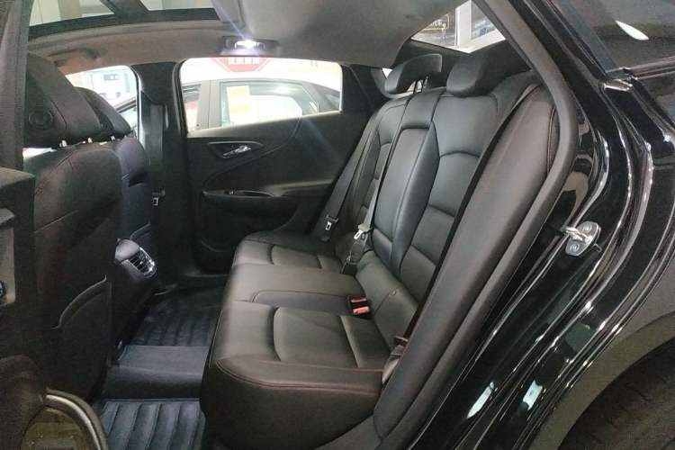 Used Chevrolet Malibu XL 2022 Redline 550T Automatic Smart Edition Interior 6