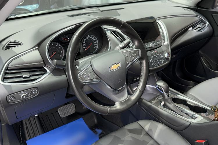 Used Chevrolet Malibu XL 2022 535T Automatic Sport Edition Interior 7