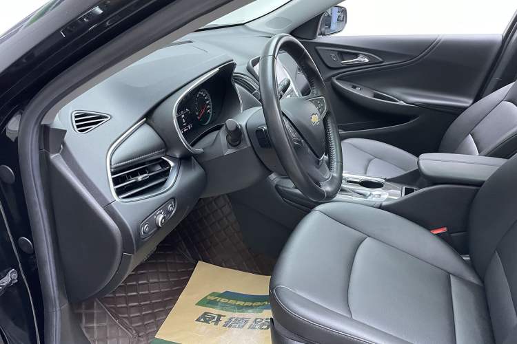 Used Chevrolet Malibu XL 2022 535T Automatic Sport Edition Interior 7