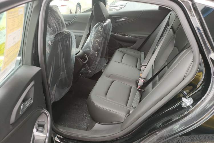 Used Chevrolet Malibu XL 2022 535T Automatic Sport Edition Interior 8