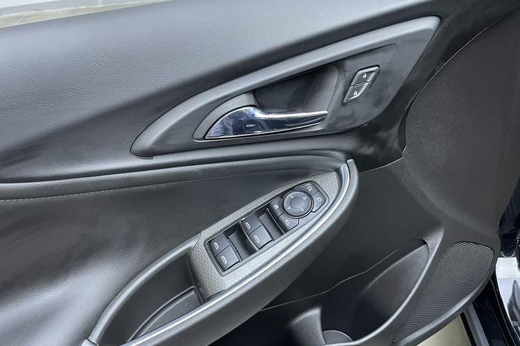 Used Chevrolet Malibu XL 2022 535T Automatic Sport Edition Interior 8