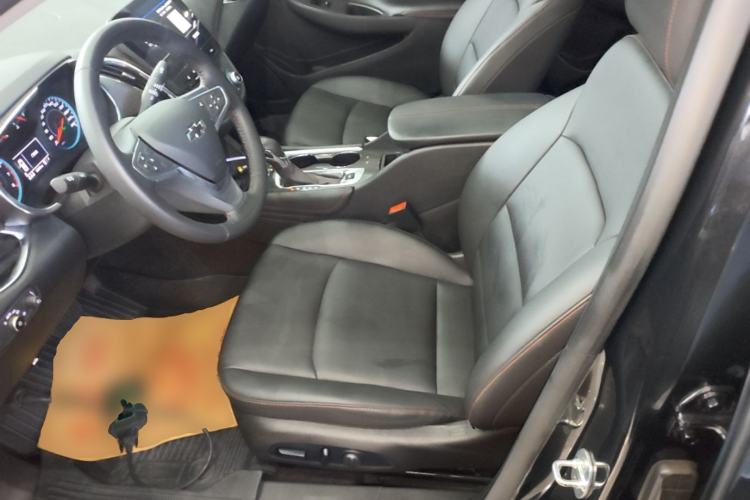 Used Chevrolet Malibu XL 2022 Redline 550T Automatic Sport Edition Left Front Seat