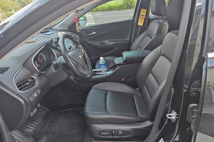 Used Chevrolet Malibu XL 2022 535T Automatic Sport Edition Left Front Seat