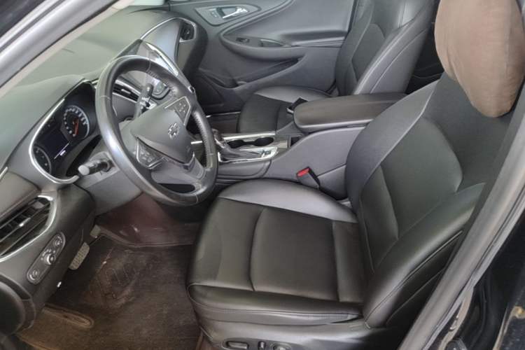 Used Chevrolet Malibu XL 2022 535T Automatic Sport Edition Left Front Seat