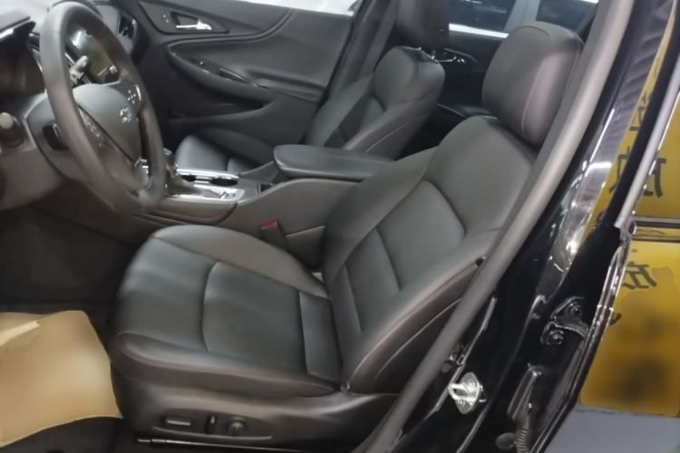Used Chevrolet Malibu XL 2022 Redline 550T Automatic Sport Edition Left Front Seat