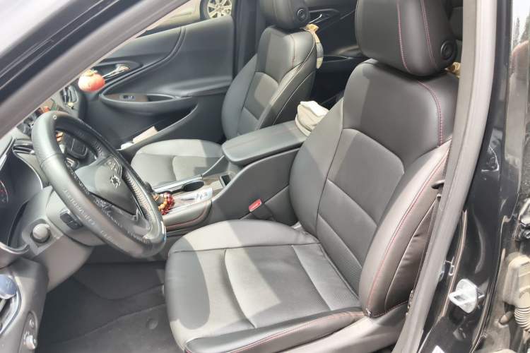 Used Chevrolet Malibu XL 2022 Redline 550T Automatic Smart Edition Left Front Seat