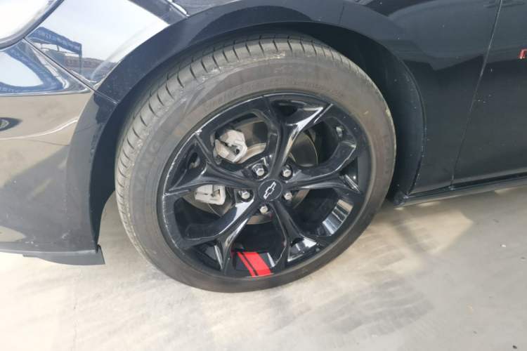 Used Chevrolet Malibu XL 2022 Redline 550T Automatic RuiLian Edition Left Front Wheel Hub