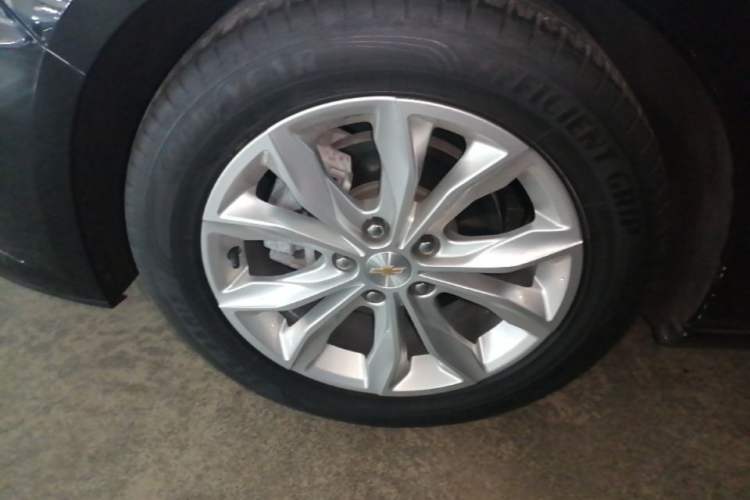 Used Chevrolet Malibu XL 2022 535T Automatic Sport Edition Left Front Wheel Hub