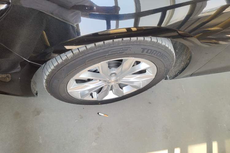 Used Chevrolet Malibu XL 2022 535T Automatic Sport Edition Left Front Wheel Hub