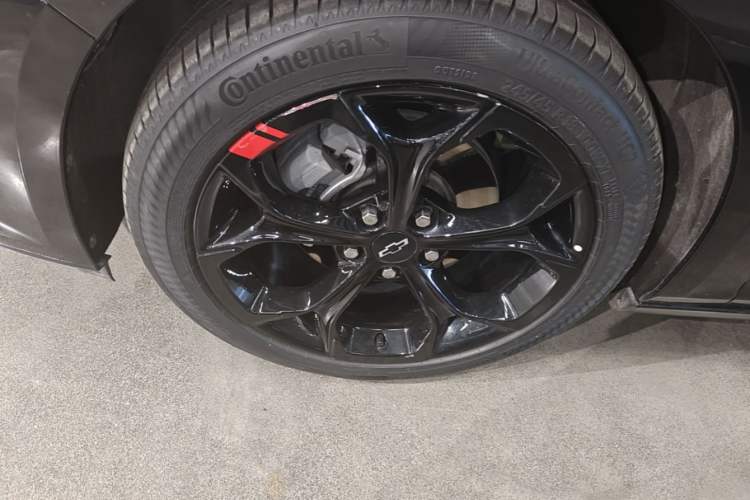 Used Chevrolet Malibu XL 2022 Redline 550T Automatic RuiLian Edition Left Front Wheel Hub