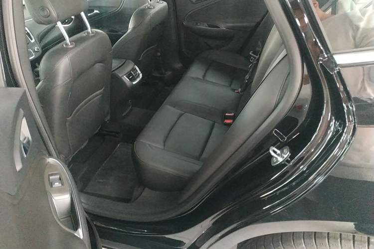 Used Chevrolet Malibu XL 2022 535T Automatic Sport Edition Left Rear Seat