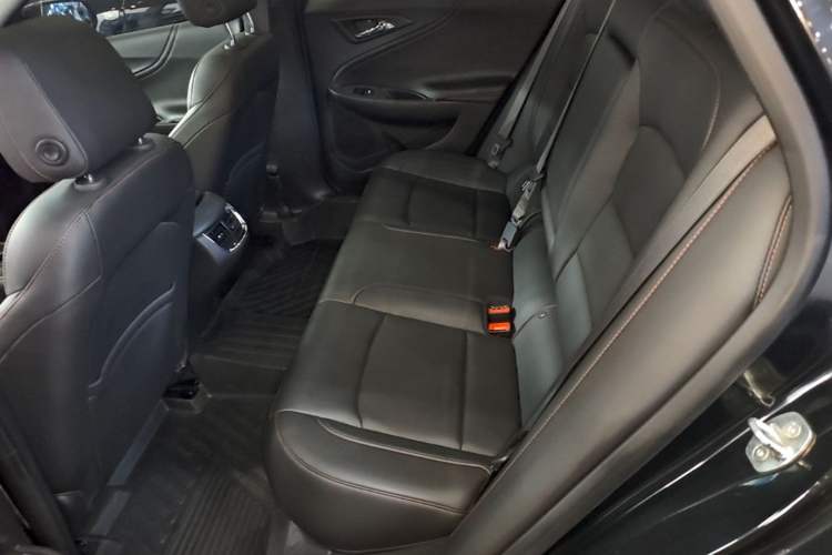 Used Chevrolet Malibu XL 2022 Redline 550T Automatic Sport Edition Left Rear Seat