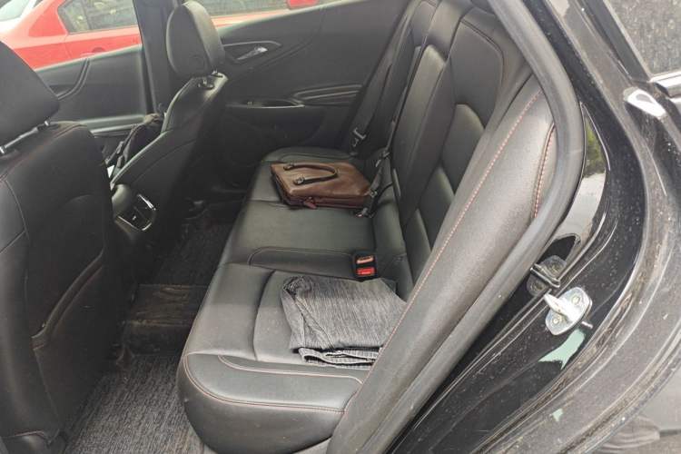 Used Chevrolet Malibu XL 2022 Redline 550T Automatic Sport Edition Left Rear Seat