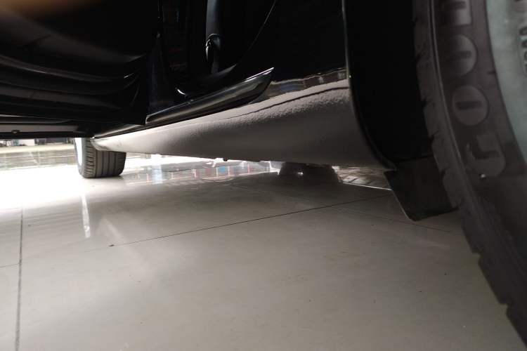 Used Chevrolet Malibu XL 2022 535T Automatic Sport Edition Left Side Sill