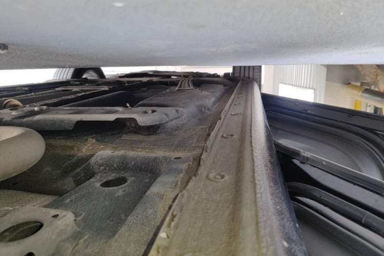 Used Chevrolet Malibu XL 2022 535T Automatic Sport Edition Left Side Sill