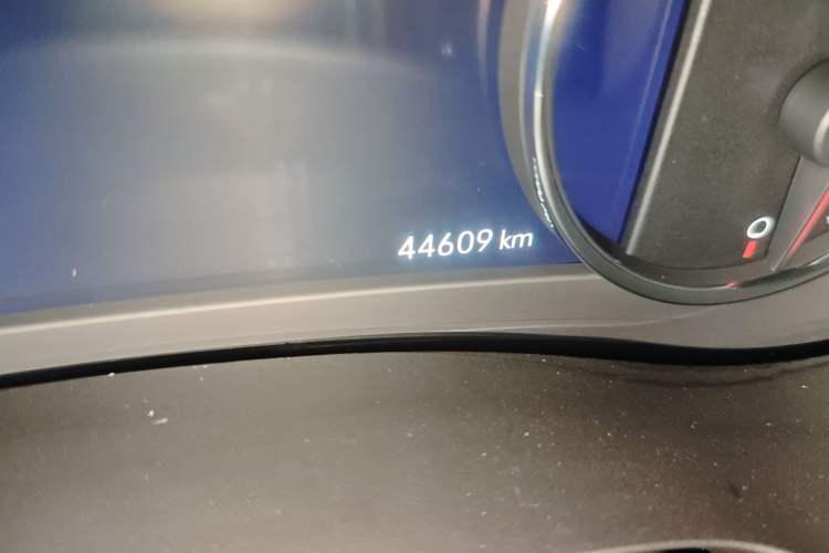 Used Chevrolet Malibu XL 2022 535T Automatic RuiLian Edition Odometer Close Up