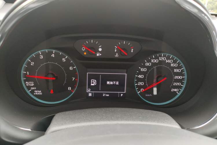 Used Chevrolet Malibu XL 2022 535T Automatic Sport Edition Odometer Close Up