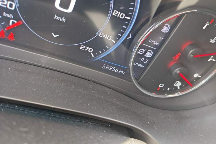 Used Chevrolet Malibu XL 2022 Redline 550T Automatic RuiLian Edition Odometer Close Up