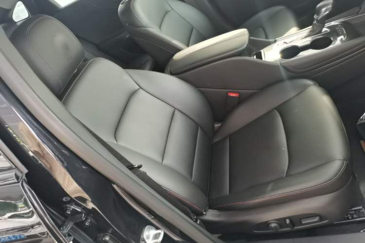 Used Chevrolet Malibu XL 2022 Redline 550T Automatic RuiLian Edition Right Front Seat