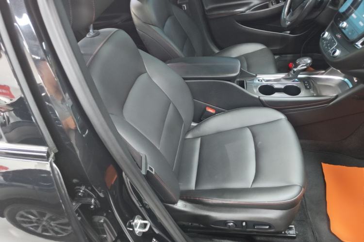 Used Chevrolet Malibu XL 2022 Redline 550T Automatic Sport Edition Right Front Seat