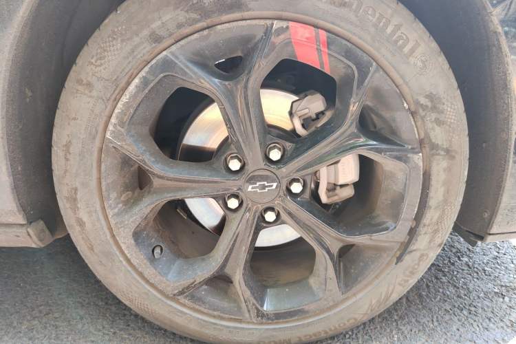 Used Chevrolet Malibu XL 2022 Redline 550T Automatic Sport Edition Right Front Wheel Hub