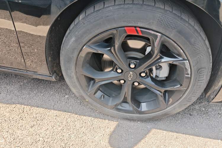 Used Chevrolet Malibu XL 2022 Redline 550T Automatic RuiLian Edition Right Front Wheel Hub