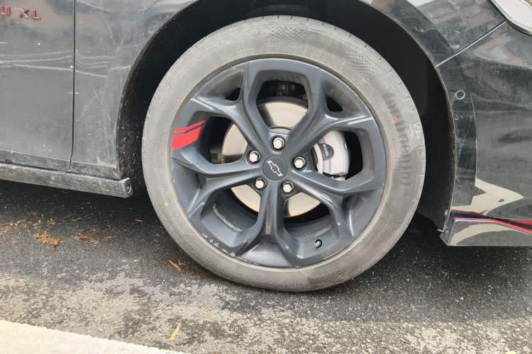 Used Chevrolet Malibu XL 2022 Redline 550T Automatic Smart Edition Right Front Wheel Hub