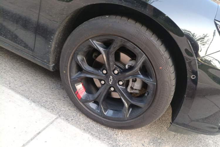 Used Chevrolet Malibu XL 2022 Redline 550T Automatic Smart Edition Right Front Wheel Hub