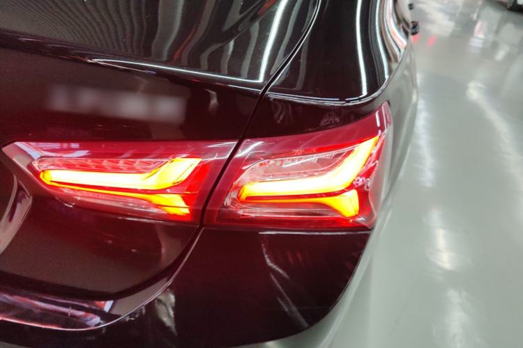 Used Chevrolet Malibu XL 2022 535T Automatic Sport Edition Right Rear Taillight