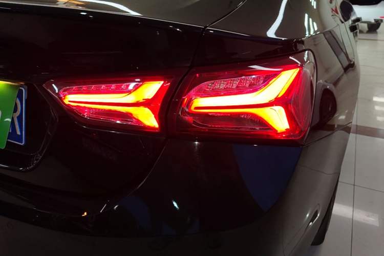Used Chevrolet Malibu XL 2022 Redline 550T Automatic Sport Edition Right Rear Taillight