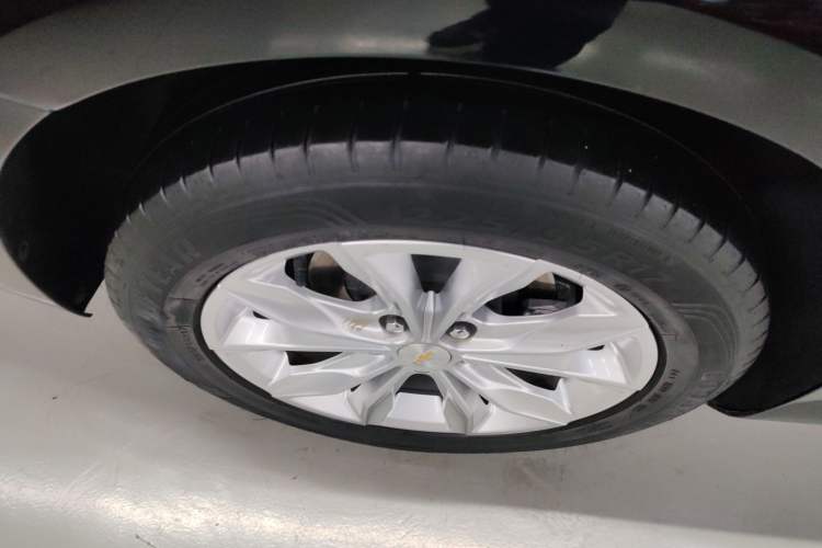 Used Chevrolet Malibu XL 2022 535T Automatic Sport Edition Right Rear Wheel Hub