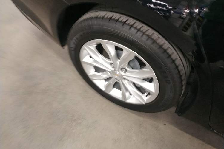 Used Chevrolet Malibu XL 2022 535T Automatic Sport Edition Right Rear Wheel Hub
