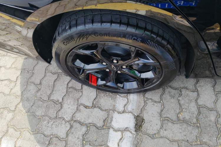 Used Chevrolet Malibu XL 2022 Redline 550T Automatic Sport Edition Right Rear Wheel Hub