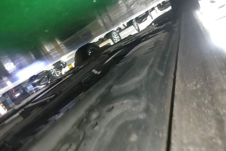 Used Chevrolet Malibu XL 2022 Redline 550T Automatic Sport Edition Right Side Sill