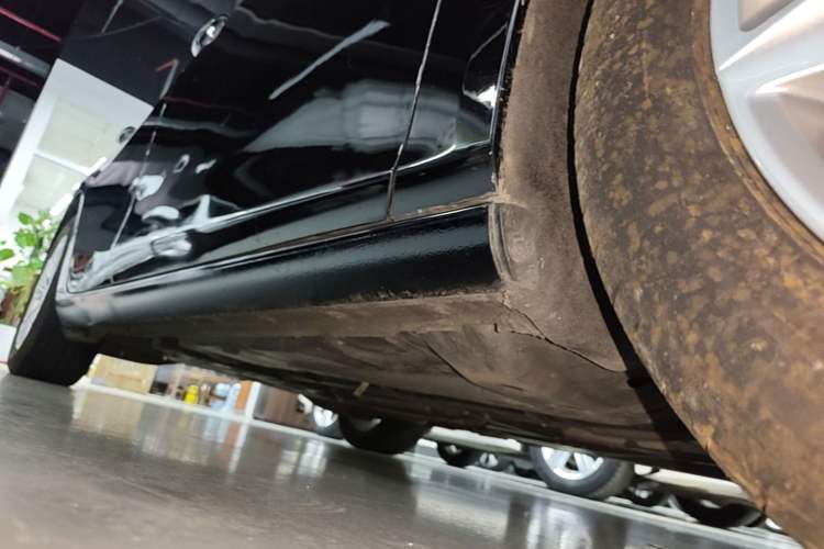Used Chevrolet Malibu XL 2022 535T Automatic Sport Edition Right Side Sill