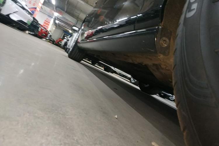 Used Chevrolet Malibu XL 2022 535T Automatic Sport Edition Right Side Sill