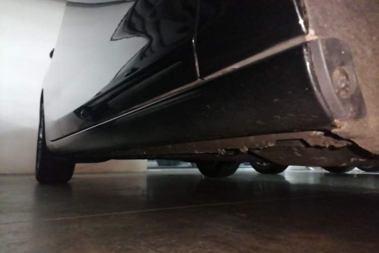 Used Chevrolet Malibu XL 2022 535T Automatic Sport Edition Right Side Sill