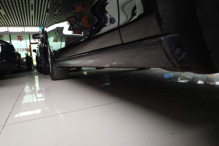 Used Chevrolet Malibu XL 2022 535T Automatic Sport Edition Right Side Sill