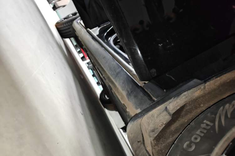 Used Chevrolet Malibu XL 2022 Redline 550T Automatic Sport Edition Right Side Sill