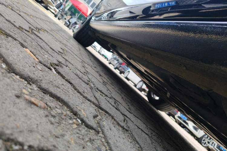 Used Chevrolet Malibu XL 2022 Redline 550T Automatic Sport Edition Right Side Sill
