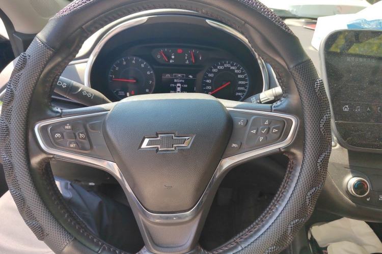 Used Chevrolet Malibu XL 2022 Redline 550T Automatic Sport Edition Steering Wheel