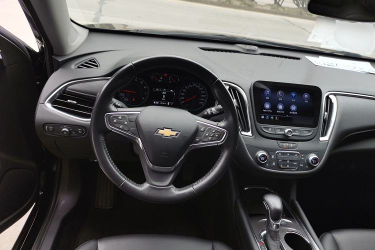 Used Chevrolet Malibu XL 2022 535T Automatic Sport Edition Steering Wheel