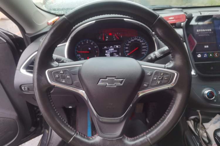 Used Chevrolet Malibu XL 2022 Redline 550T Automatic Sport Edition Steering Wheel