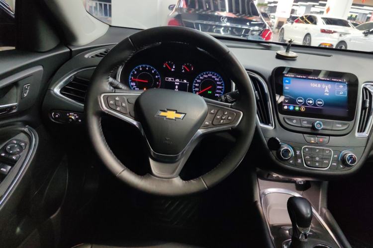 Used Chevrolet Malibu XL 2022 535T Automatic Sport Edition Steering Wheel