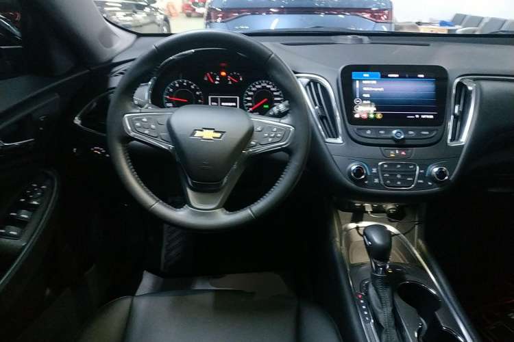 Used Chevrolet Malibu XL 2022 535T Automatic Sport Edition Steering Wheel